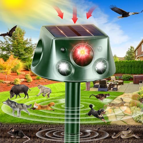 Solar Animal Repeller 360° Ultrasonic Animal Repellent Outdoor Solar Animal Repellent Cat Deterrent with Motion Sensor & LED Flashing Animal Repeller for Repelling Cat Squirrel Deer Raccoon