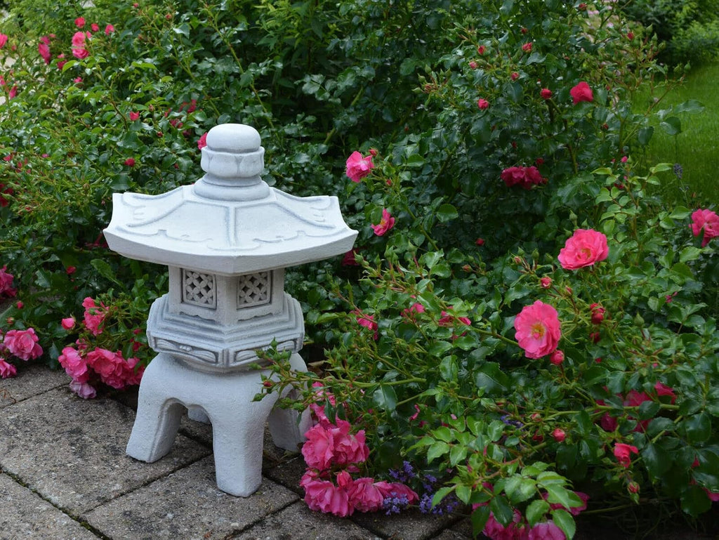 Concrete Pagoda Lantern Statue for Zen Garden Outdoor Decor J228