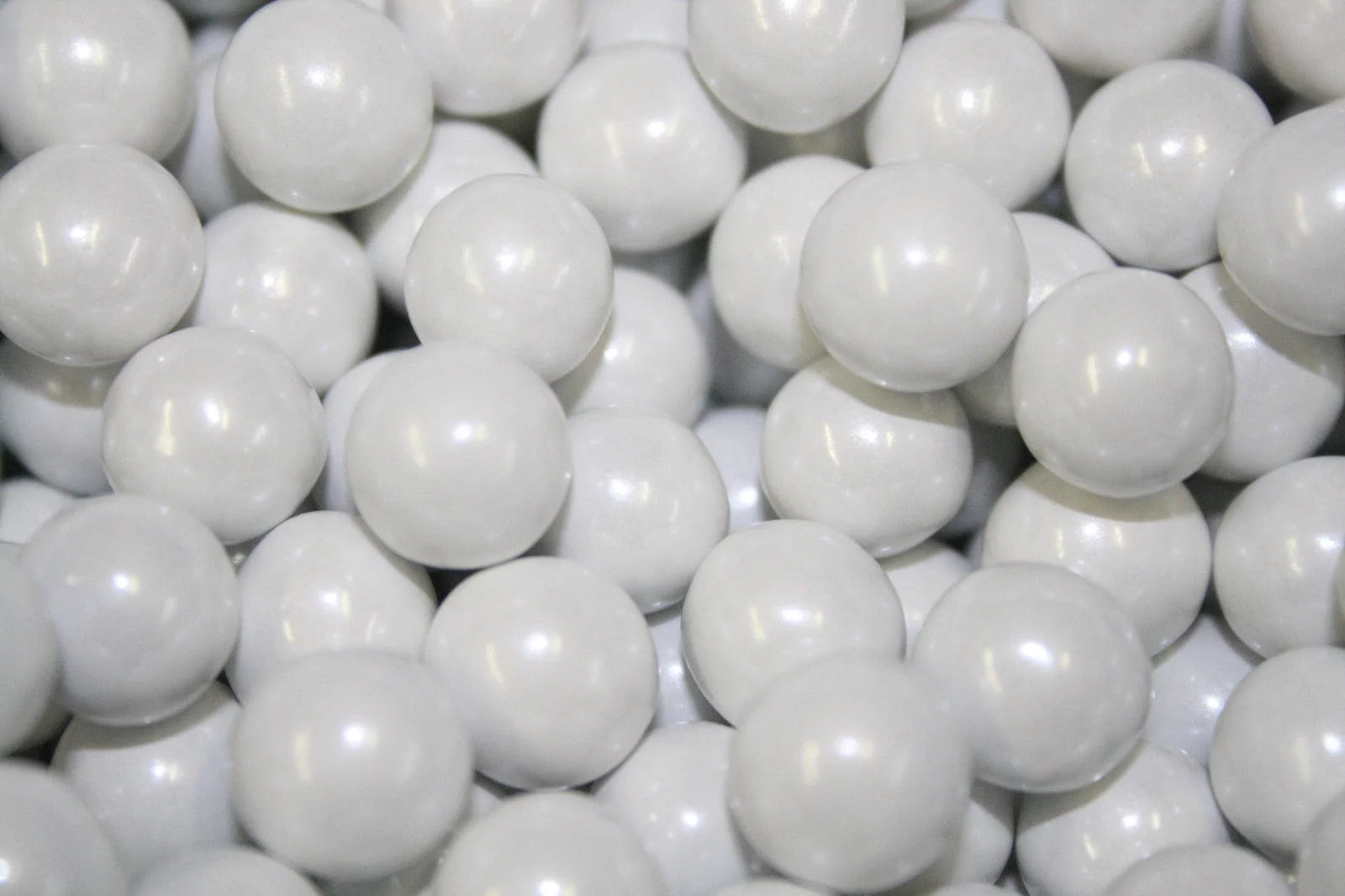 BAYSIDE CANDY SIXLETS SHIMMER WHITE , 1LB
