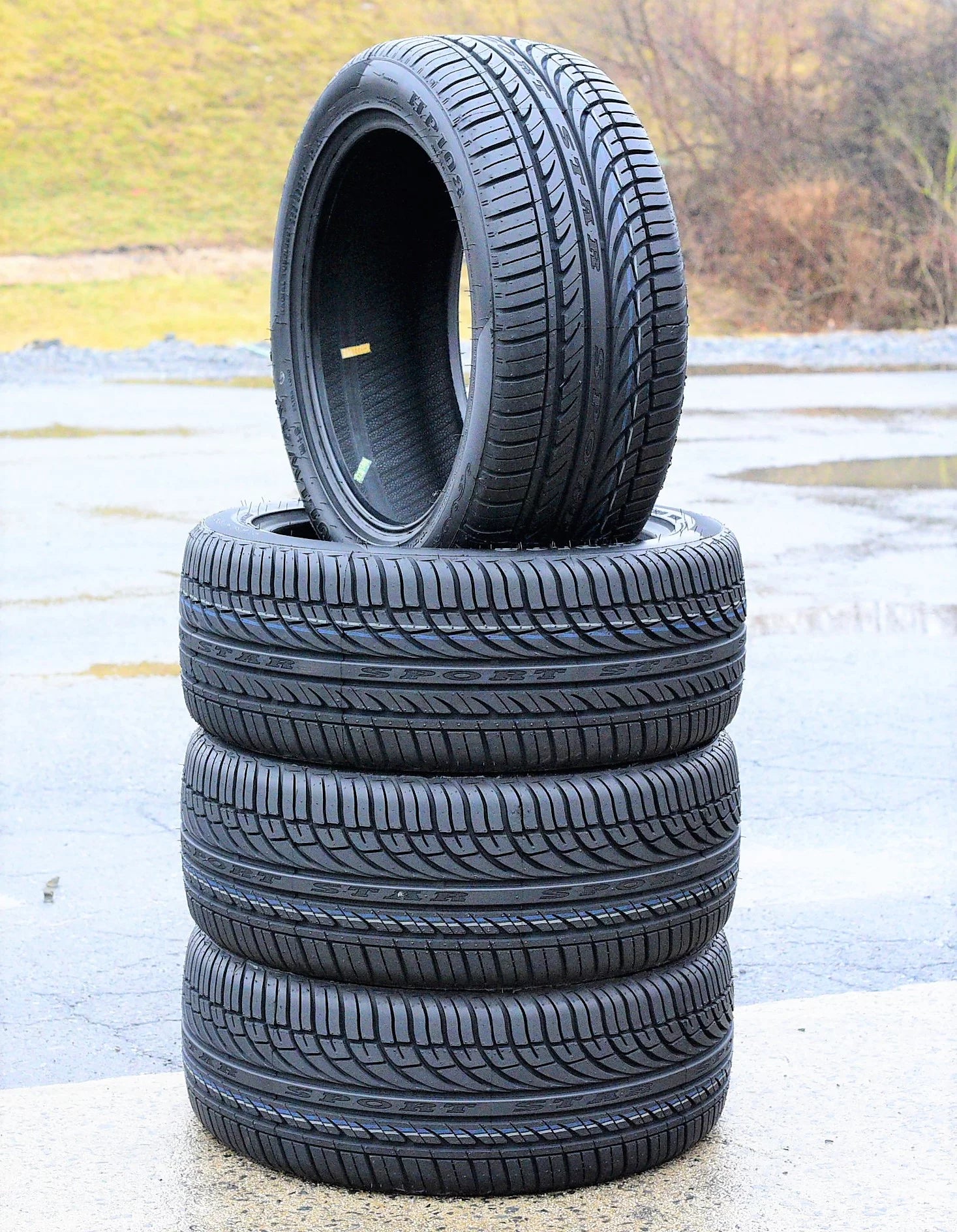 Set of 4 235/55R18 High Performance All-Season Tires S395