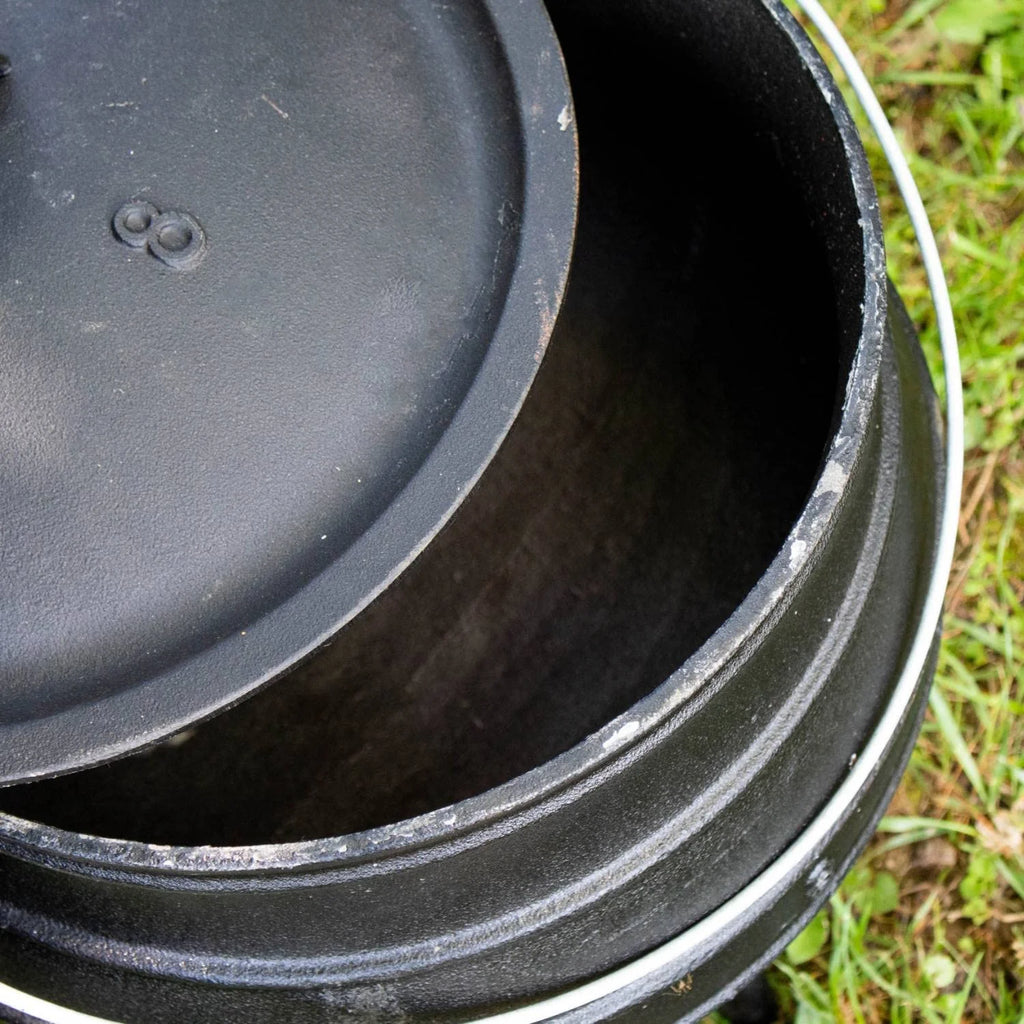 Cast Iron Dutch Oven with Lid, 16 Inch A7511