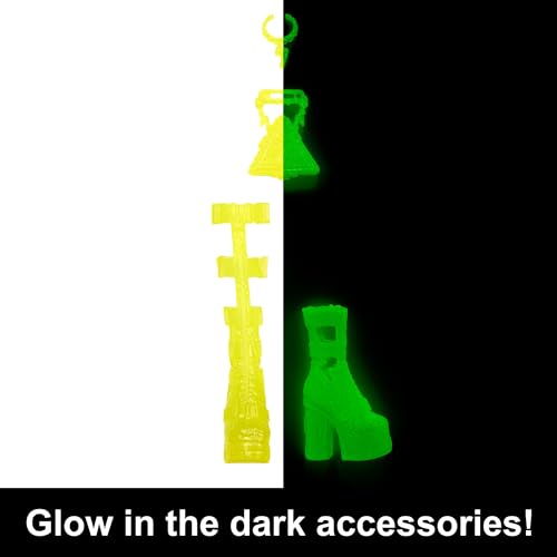 Monster High Skulltimate Secrets Neon Frights Doll & Accessories, Toralei Stripe with Dress-Up Locker & 19+ Surprises R9605