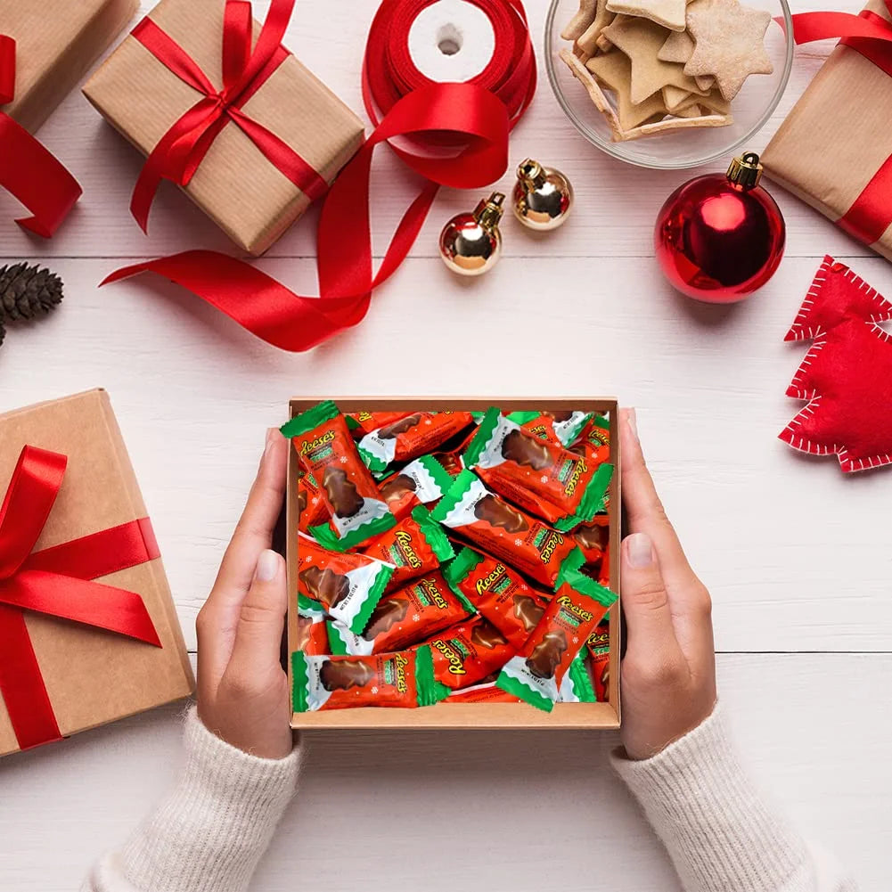 Milk Chocolate Peanut Butter Christmas Trees Candy, 4 Pounds B44234