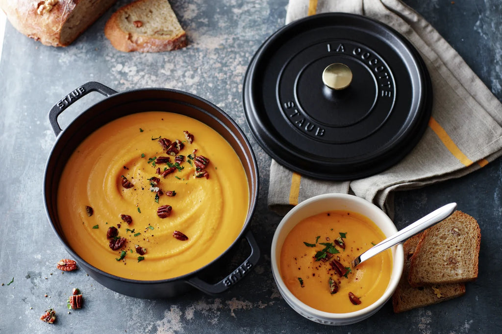 Cast Iron 4-Qt Round Cocotte B795