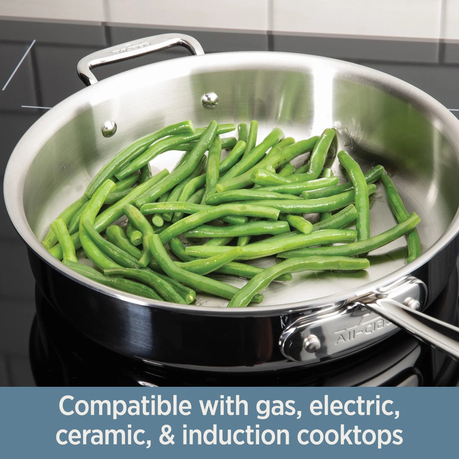 Stainless Steel Sauce Pan with Lid, 3-Quart Q866946