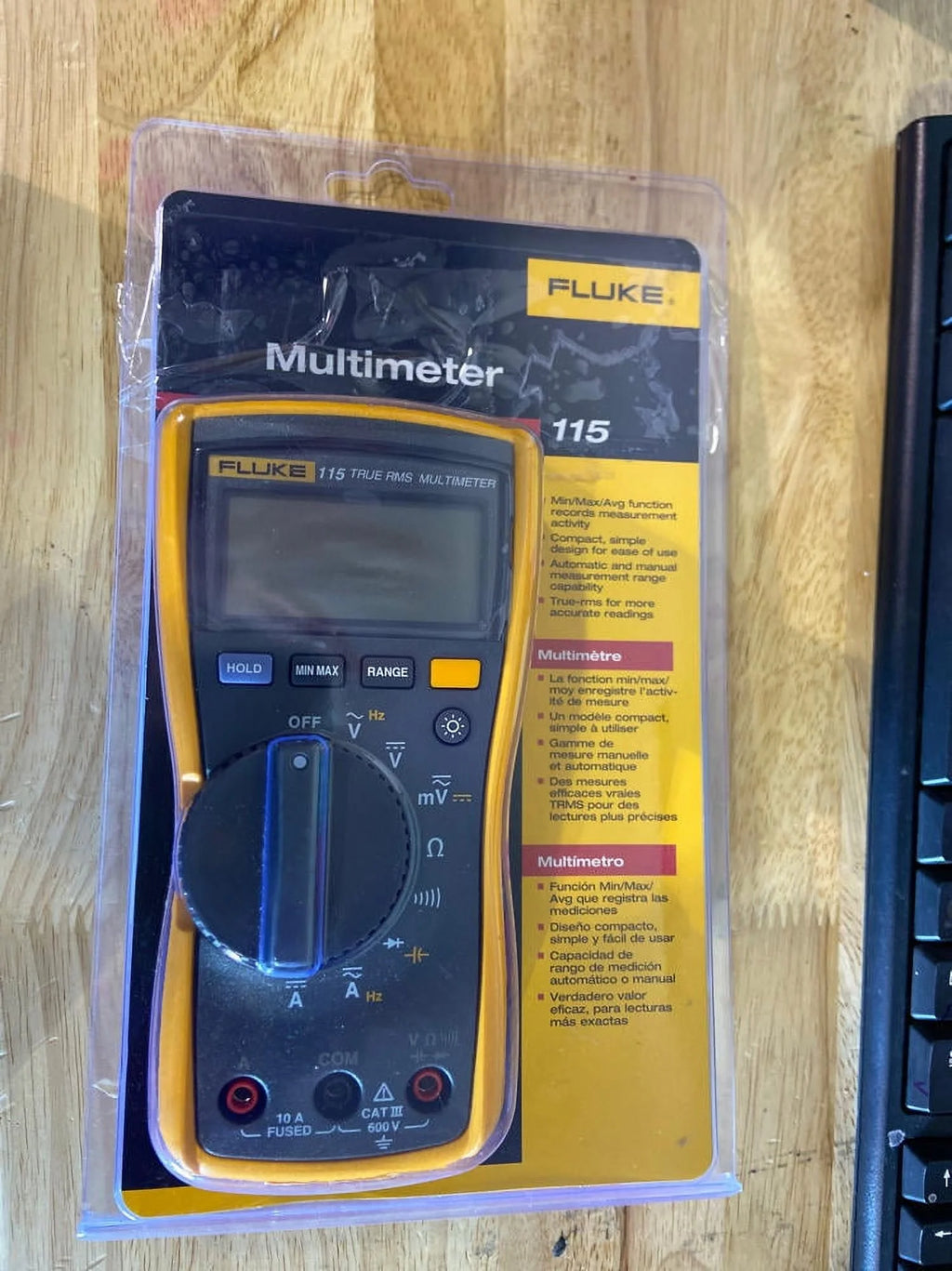 Compact True-RMS Digital Multimeter M35443