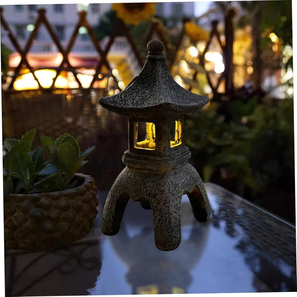 Solar Pagoda Lantern Garden Statue Resin Waterproof Outdoor Decor R5510