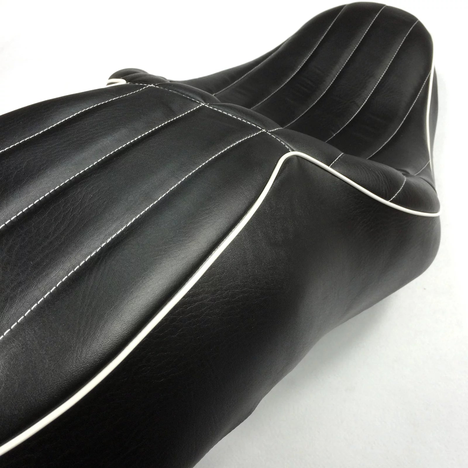Motorcycle Leather Seat 2-up Vertical Stripes Style C239568
