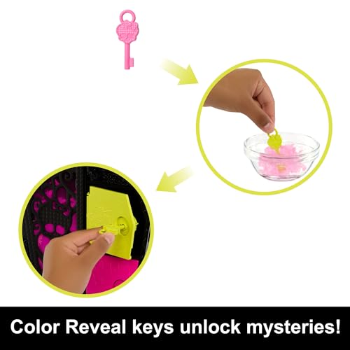 Monster High Skulltimate Secrets Neon Frights Doll & Accessories, Toralei Stripe with Dress-Up Locker & 19+ Surprises R9605
