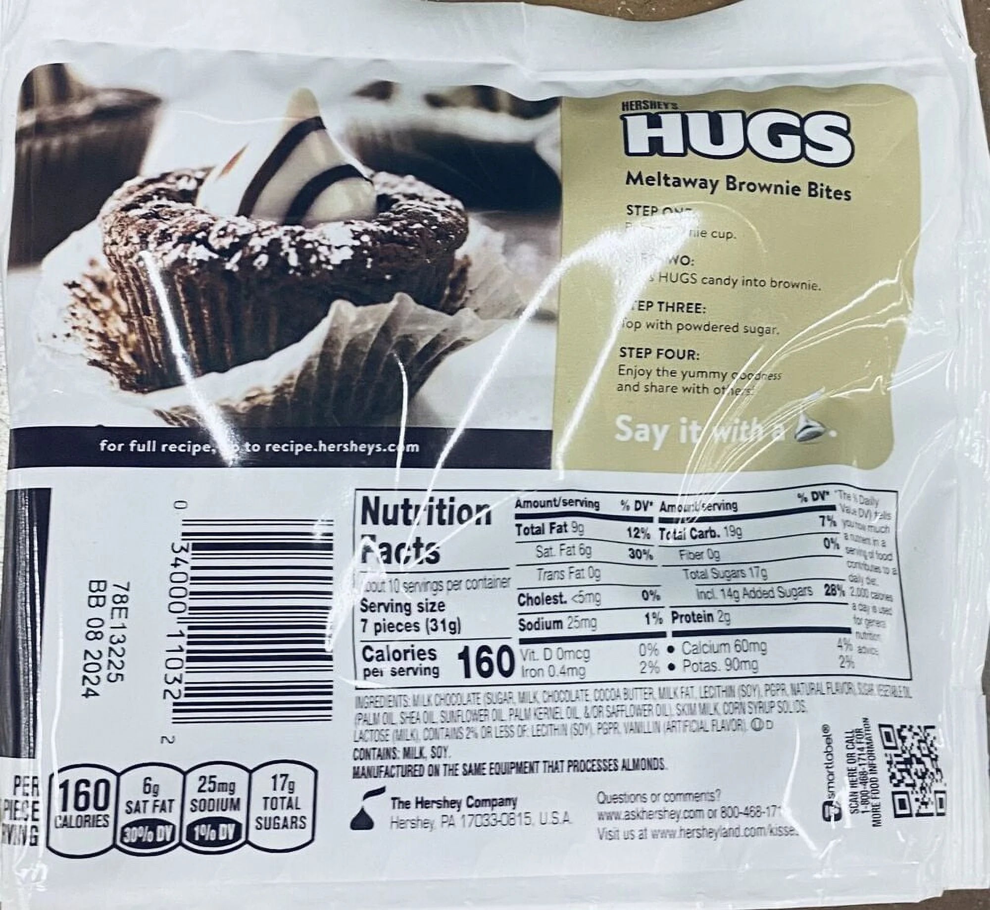 Milk Chocolate and White Creme Candy Share Pack M506998