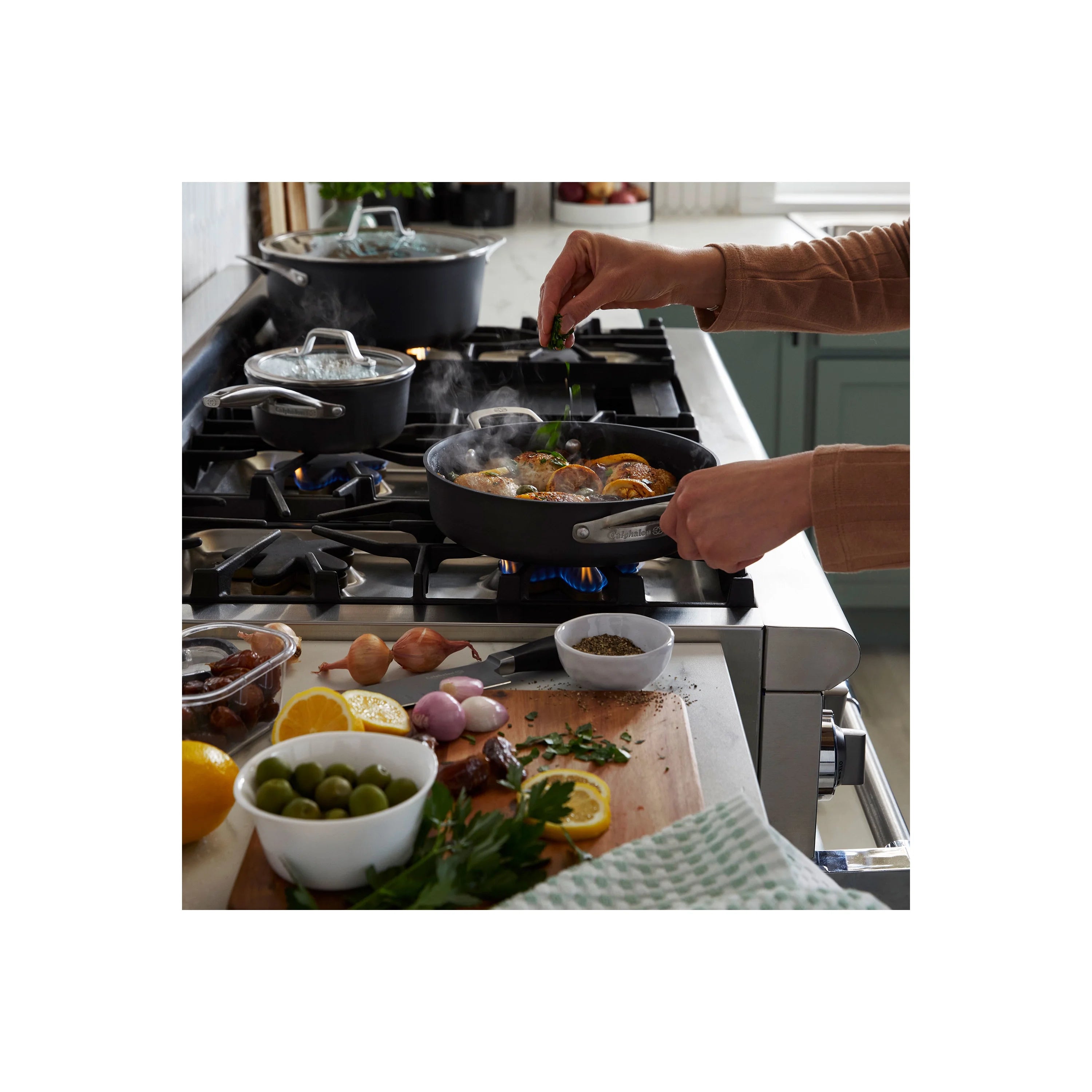 Nonstick 11-Inch Square Grill Pan L543232