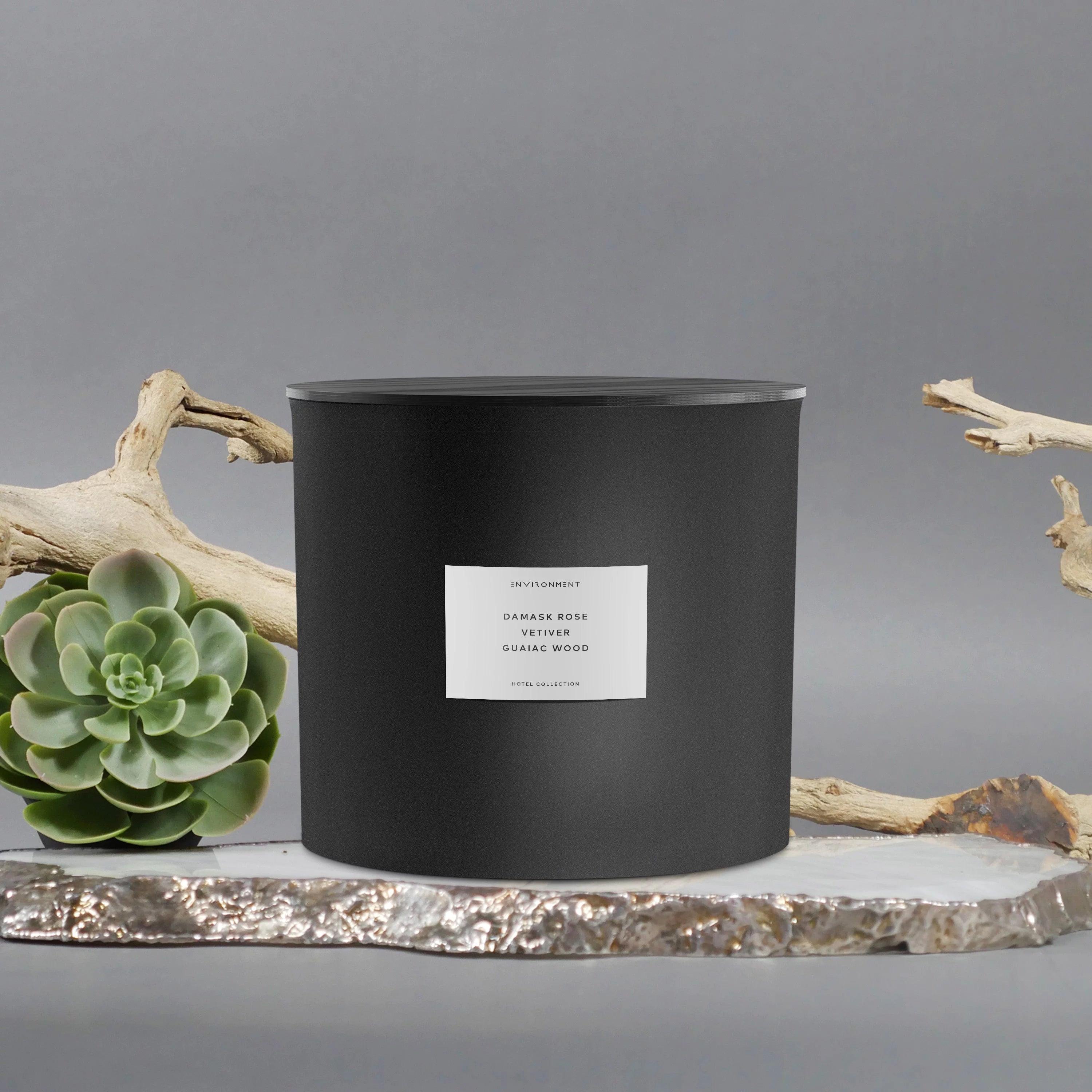 55oz Sandalwood Tonka Musk Candle Y143