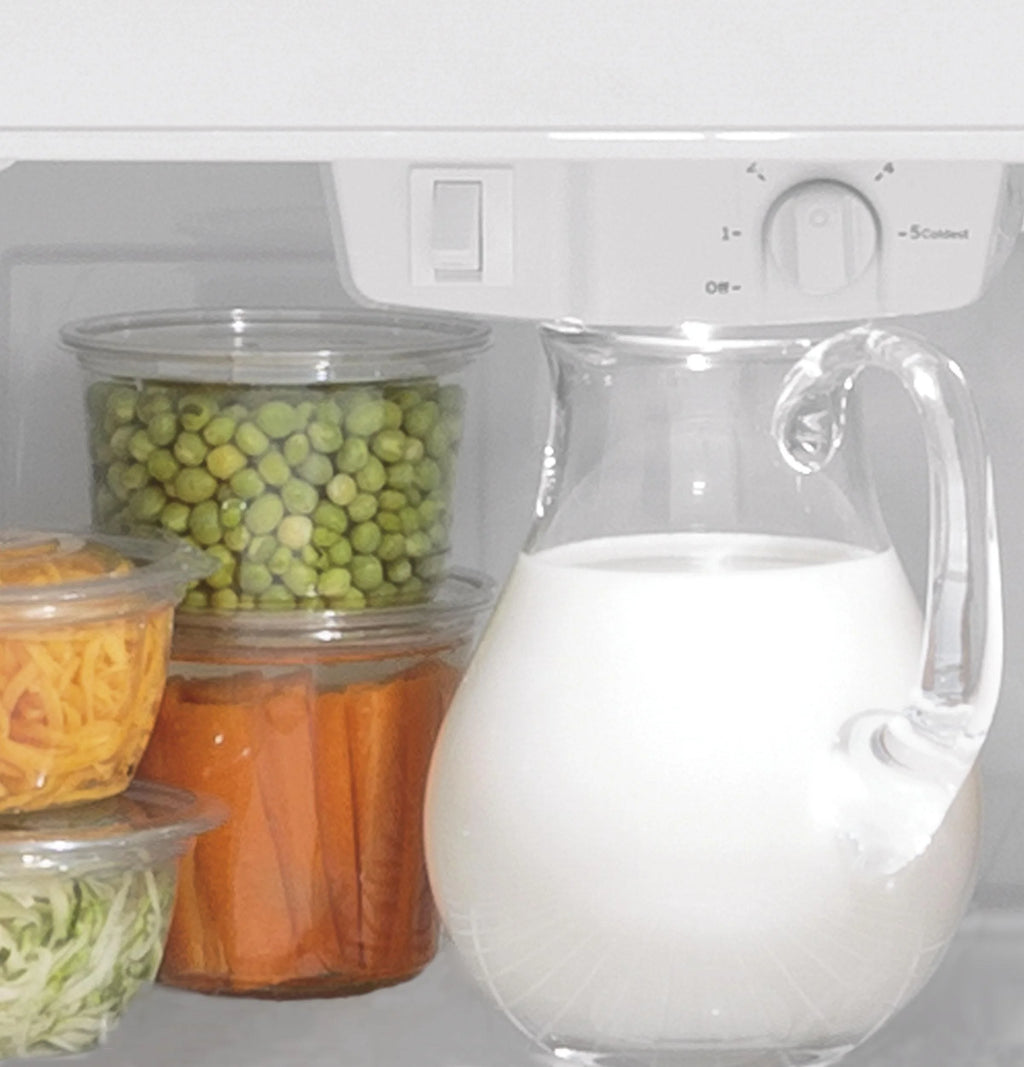 17.5 Cu. Ft. Top Freezer Refrigerator W98867